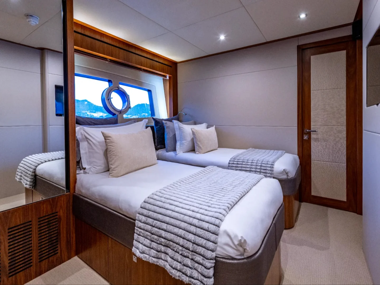 BEST OF ME | Sunseeker 92 - Photo 25