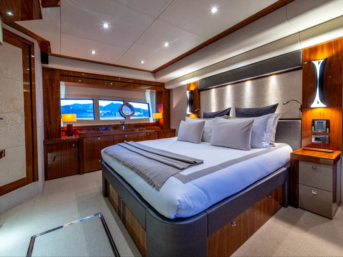 BEST OF ME | Sunseeker 92 - Photo 28