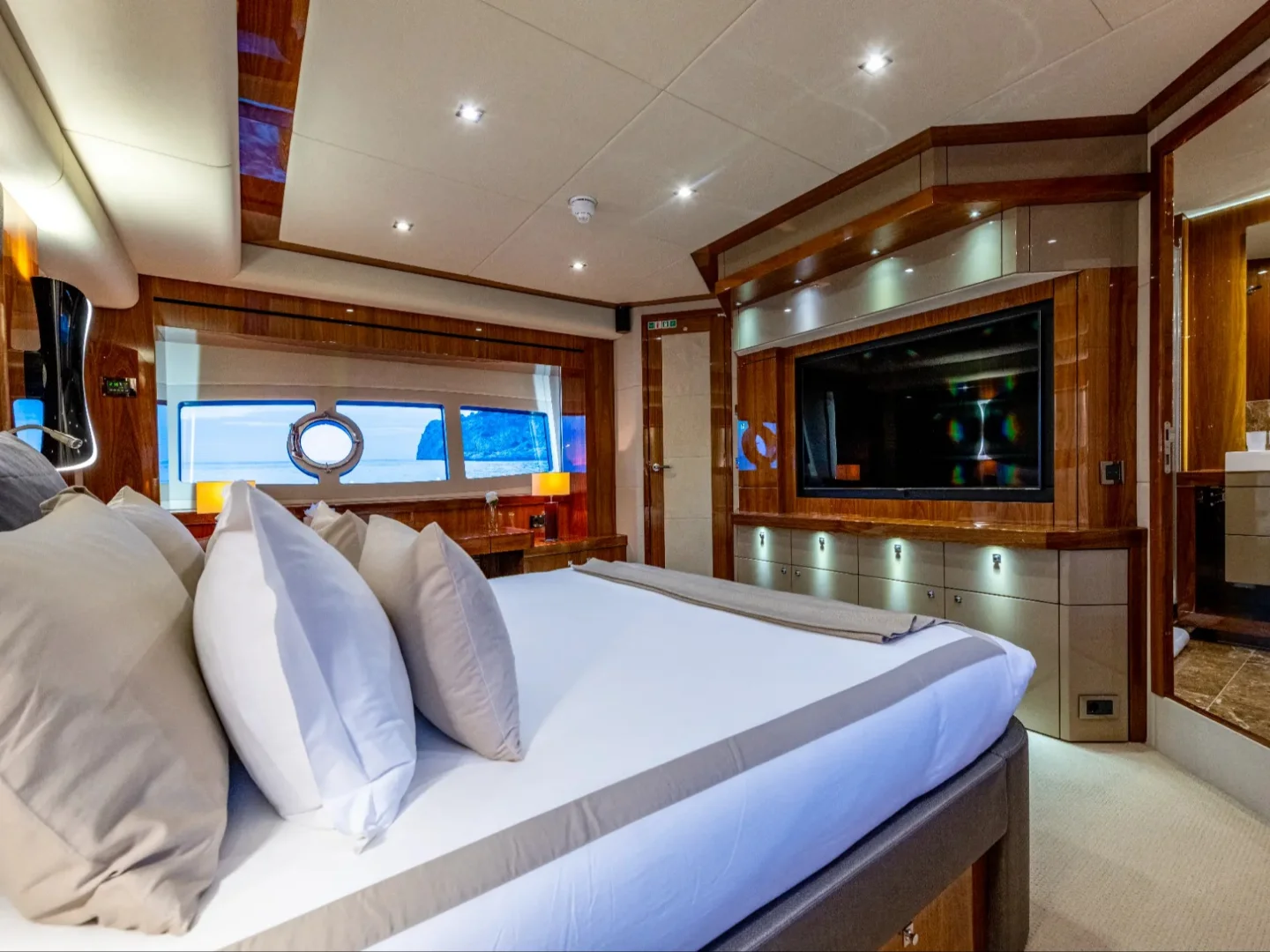 BEST OF ME | Sunseeker 92 - Photo 29