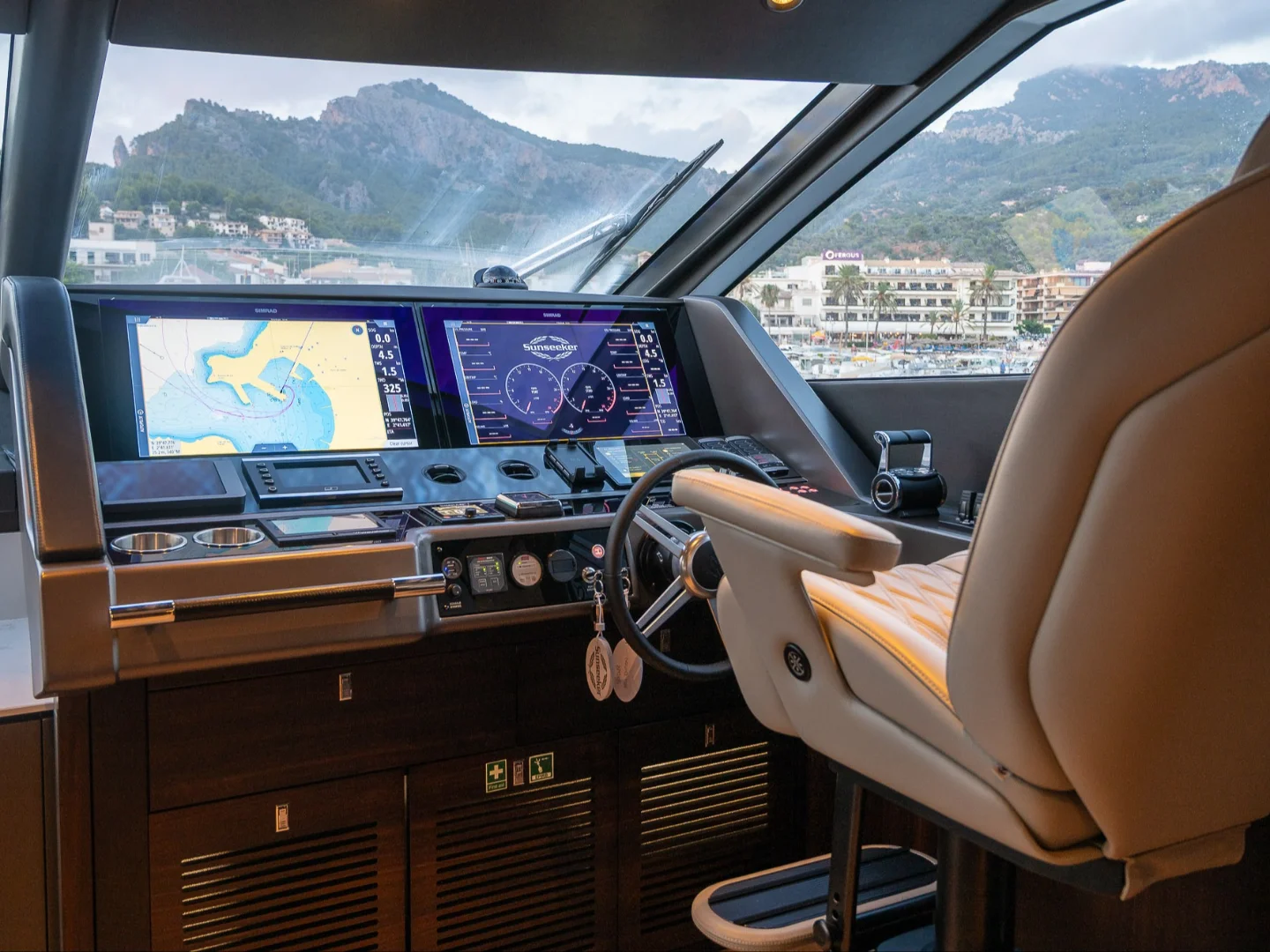 HALEY JANE | Sunseeker 88 - Photo 7