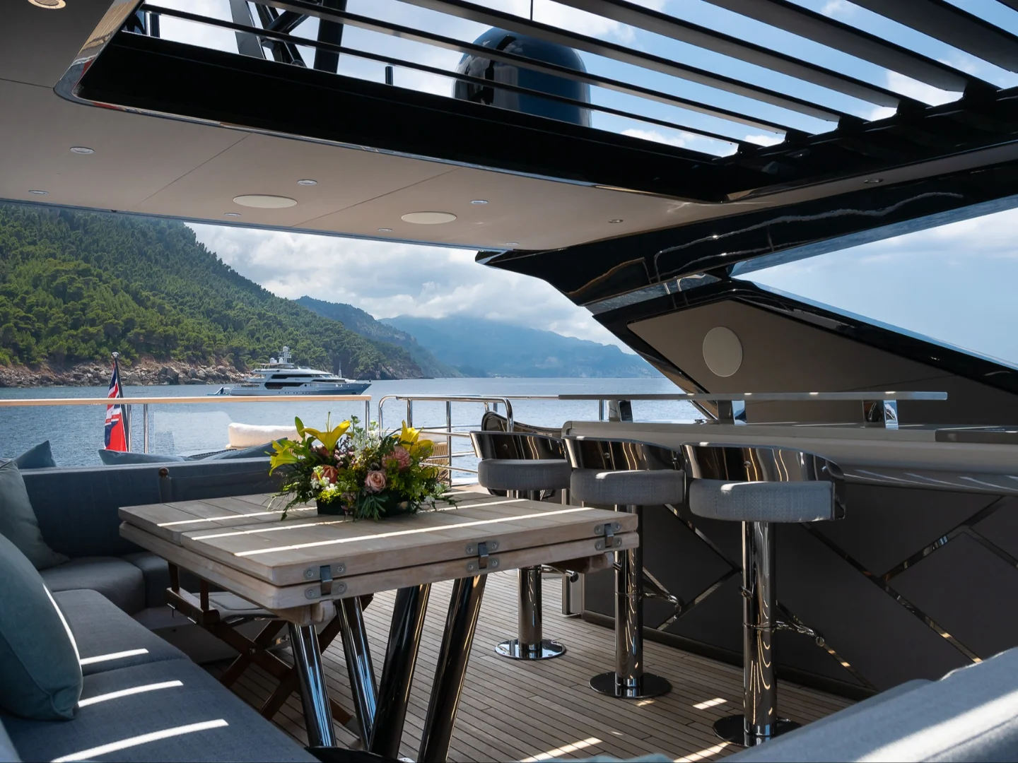 HALEY JANE | Sunseeker 88 - Photo 14