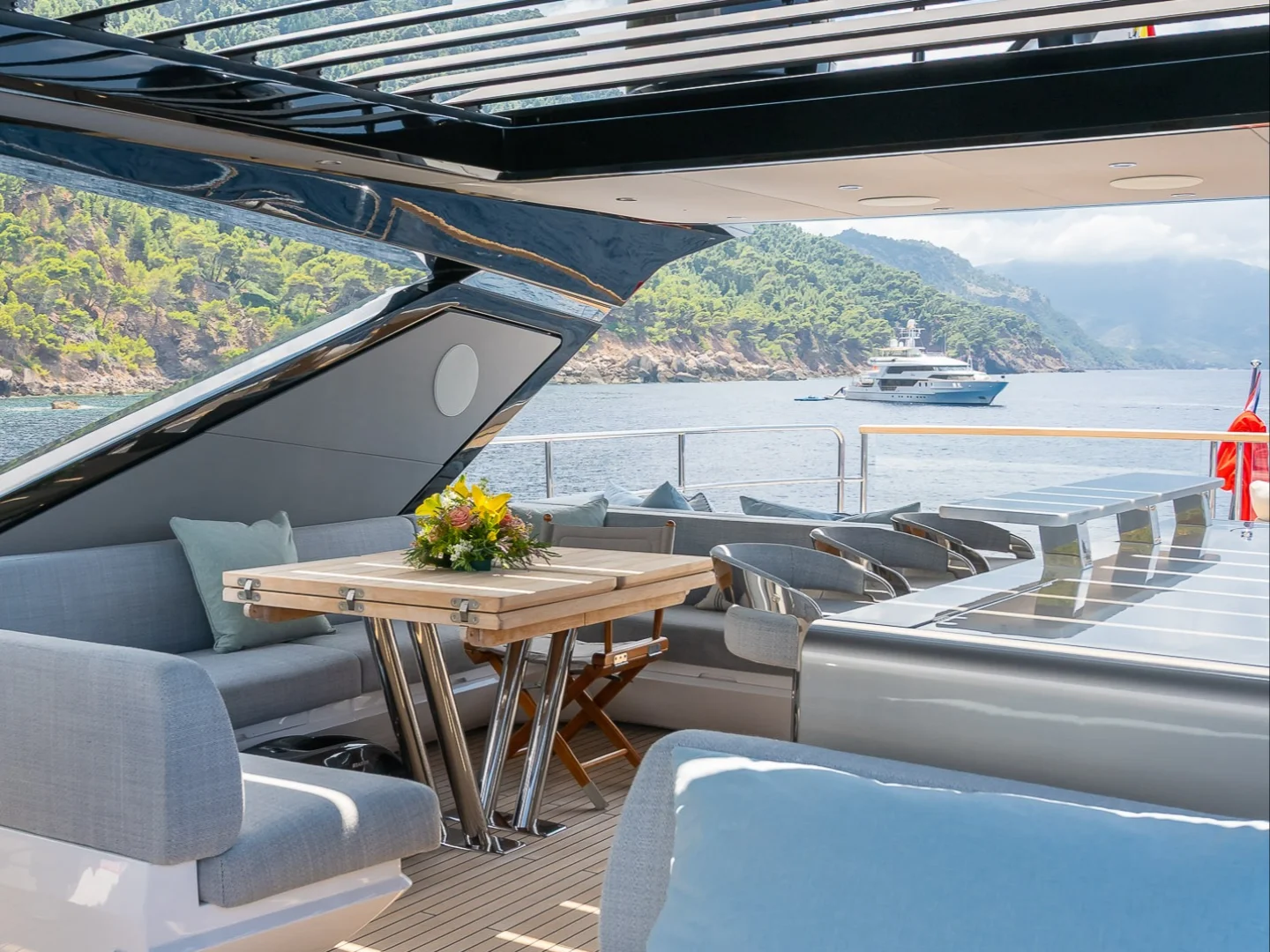 HALEY JANE | Sunseeker 88 - Photo 11