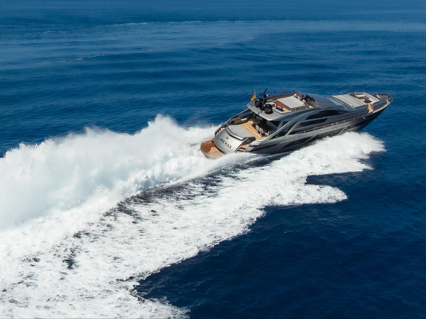 EL MACANN | Pershing 9X - Photo 21