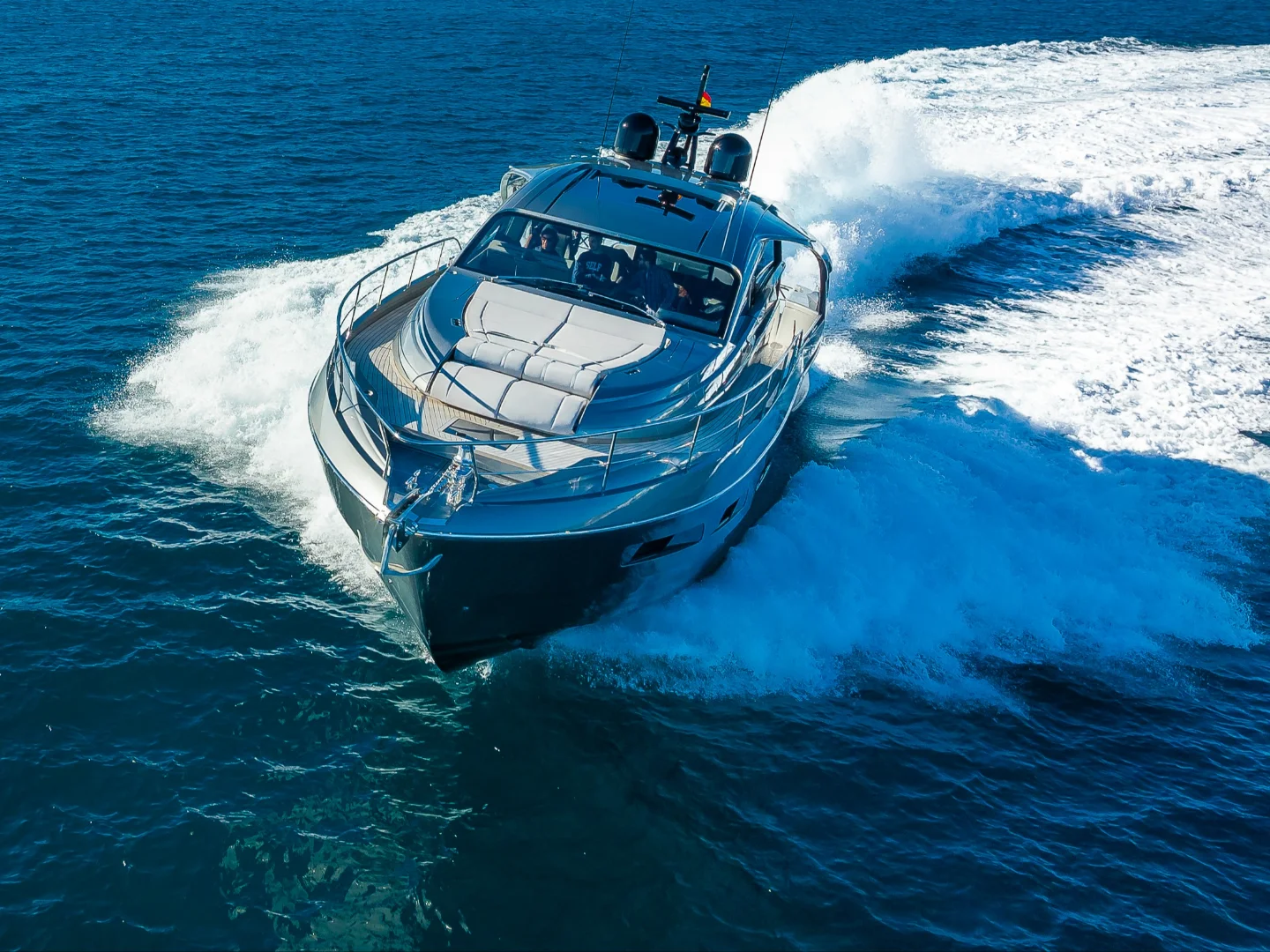MARLEENA | Pershing 7X - Photo 10