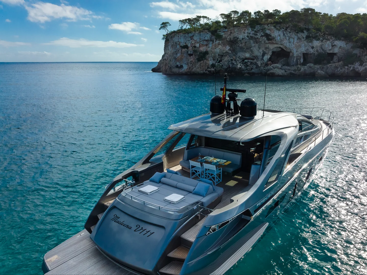 MARLEENA | Pershing 7X - Photo 30