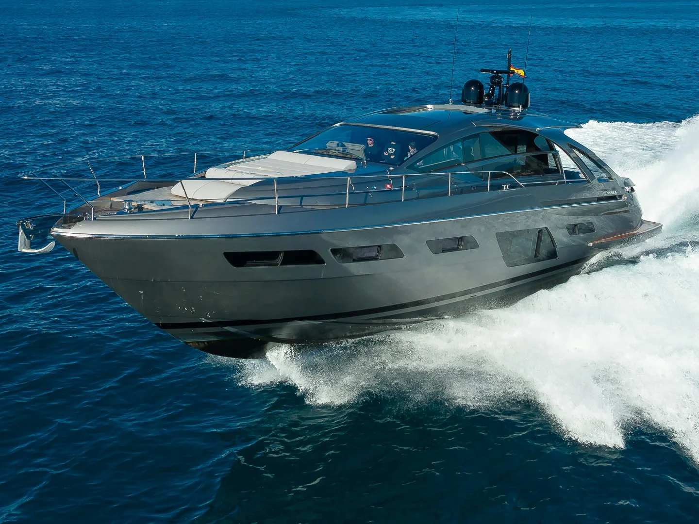 MARLEENA | Pershing 7X - Photo 16