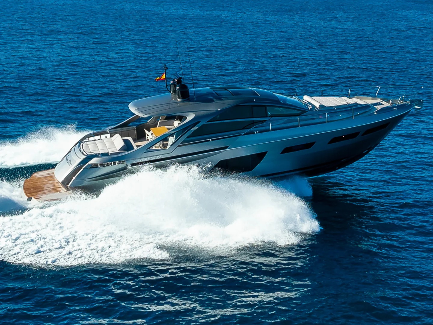 MARLEENA | Pershing 7X - Photo 20