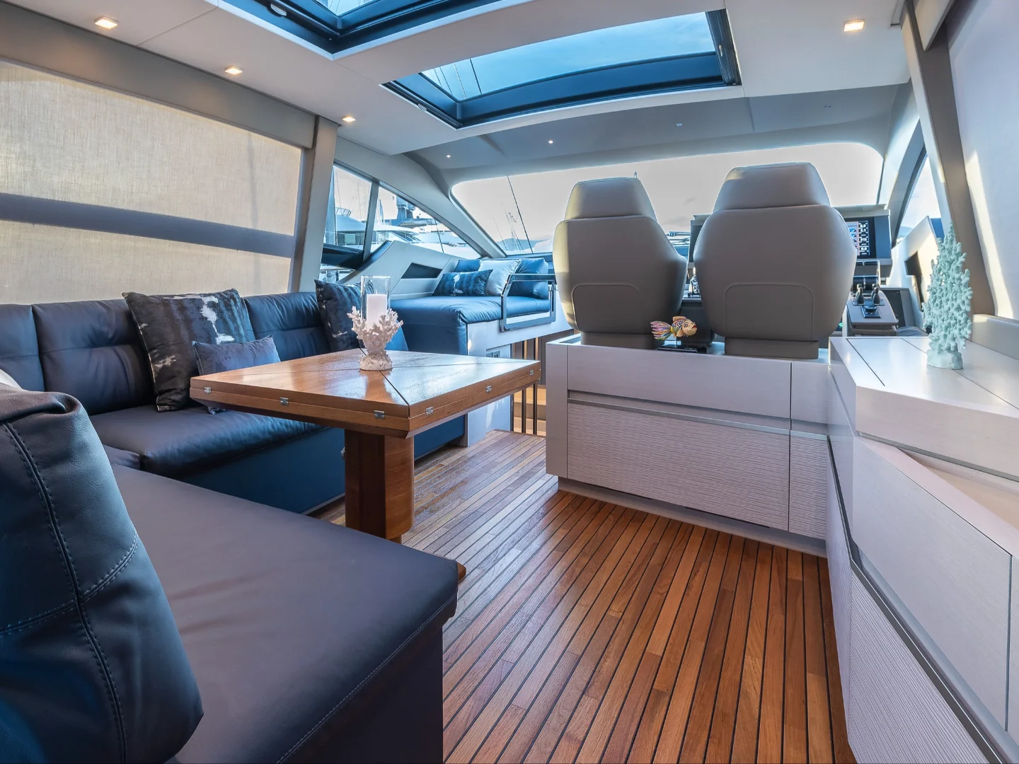 MARLEENA | Pershing 7X - Photo 75