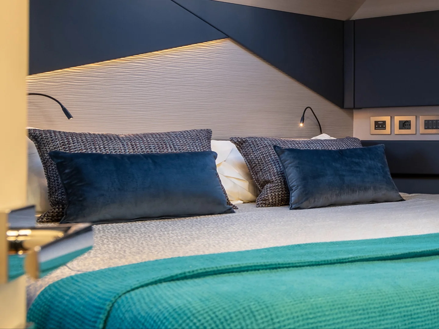 MARLEENA | Pershing 7X - Photo 58