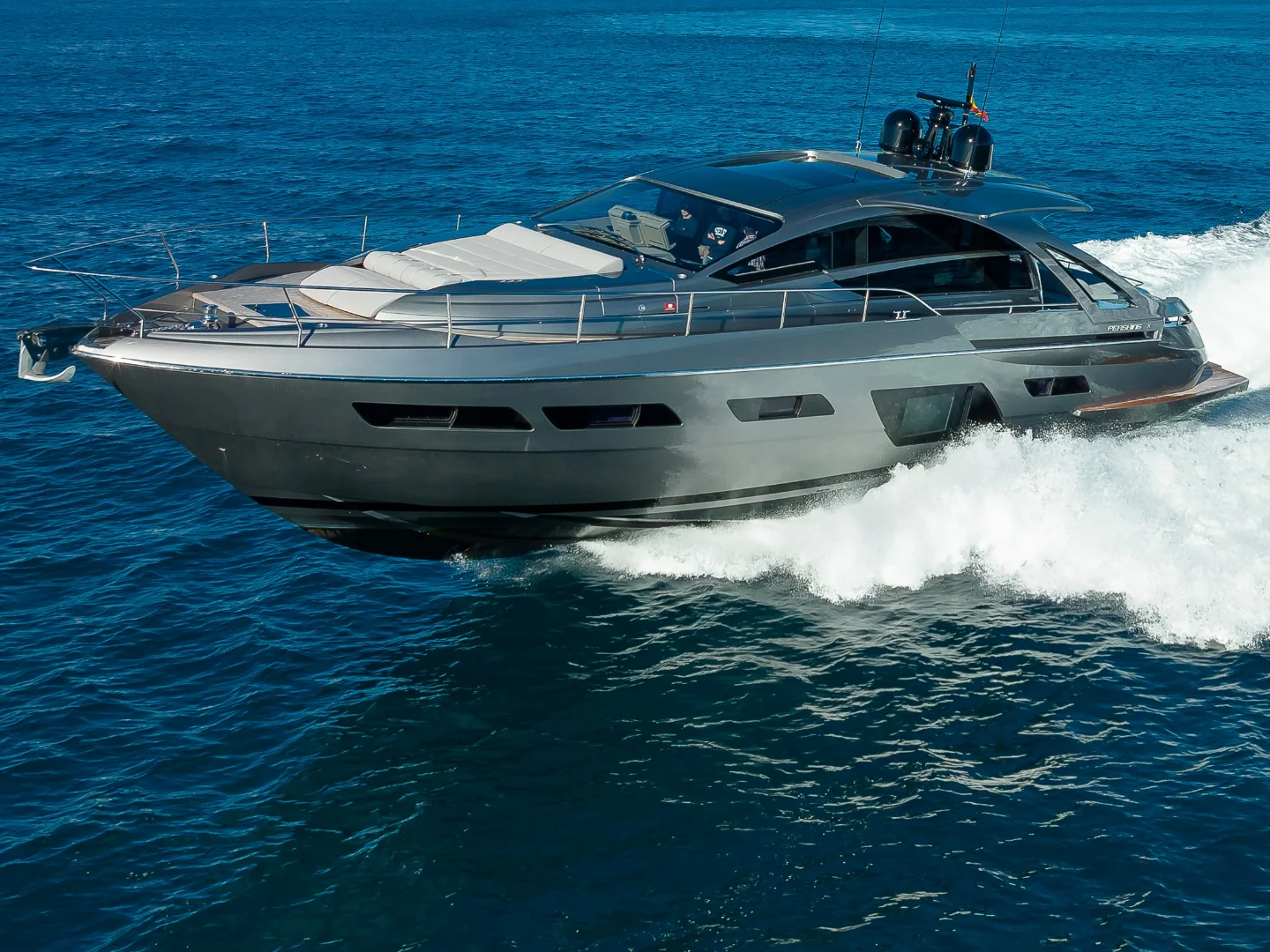 MARLEENA | Pershing 7X - Photo 15