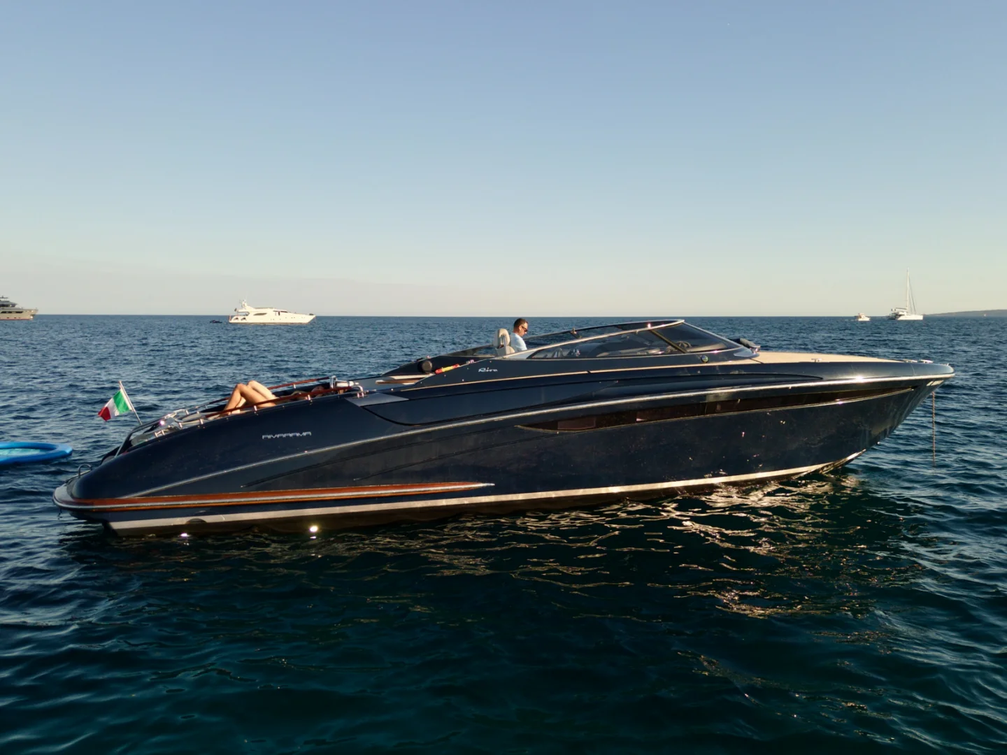 JAD & JULIA | Riva 44 Rivarama - Photo 9