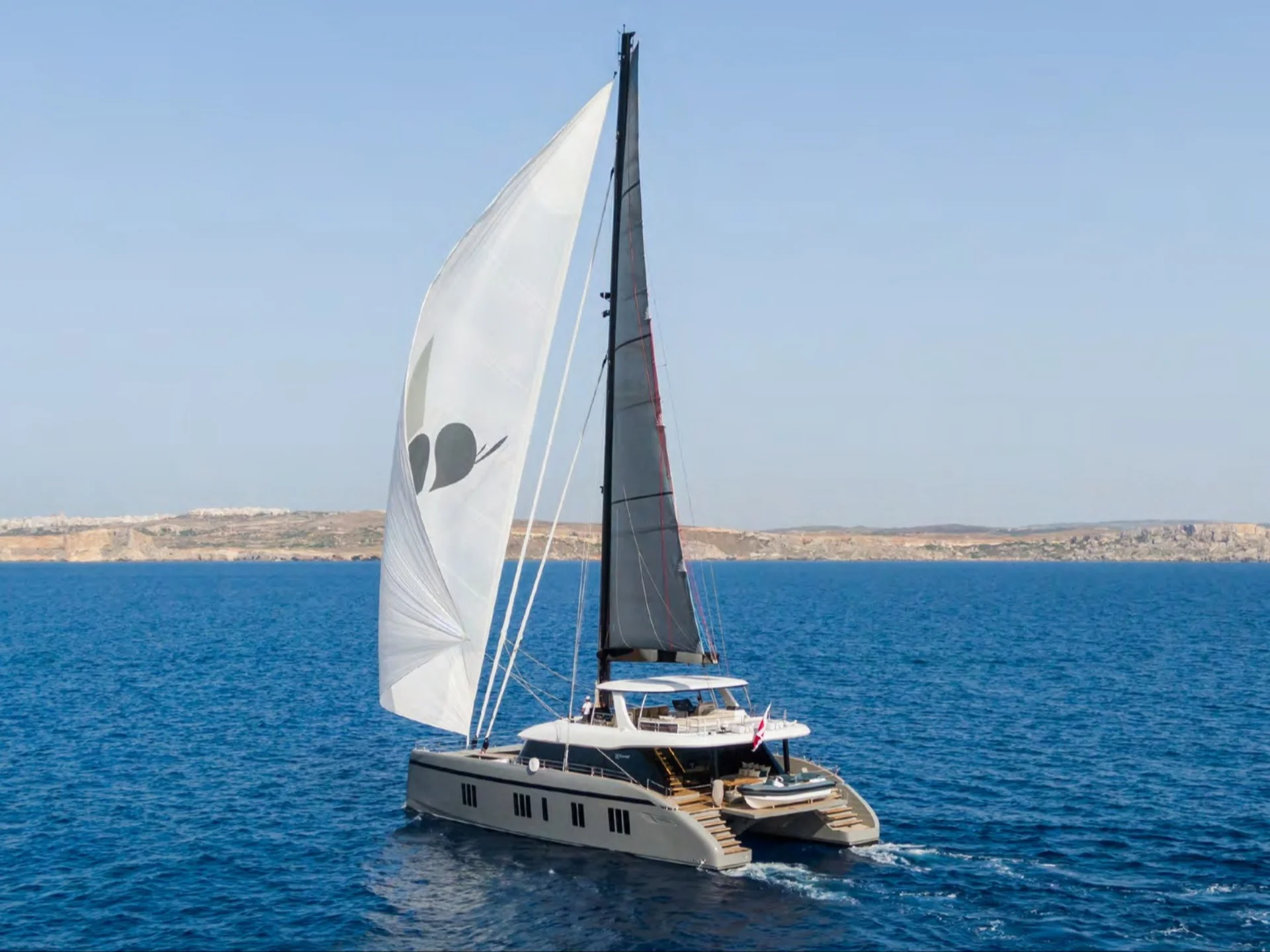 GREYB | Sunreef 80 - Photo 2