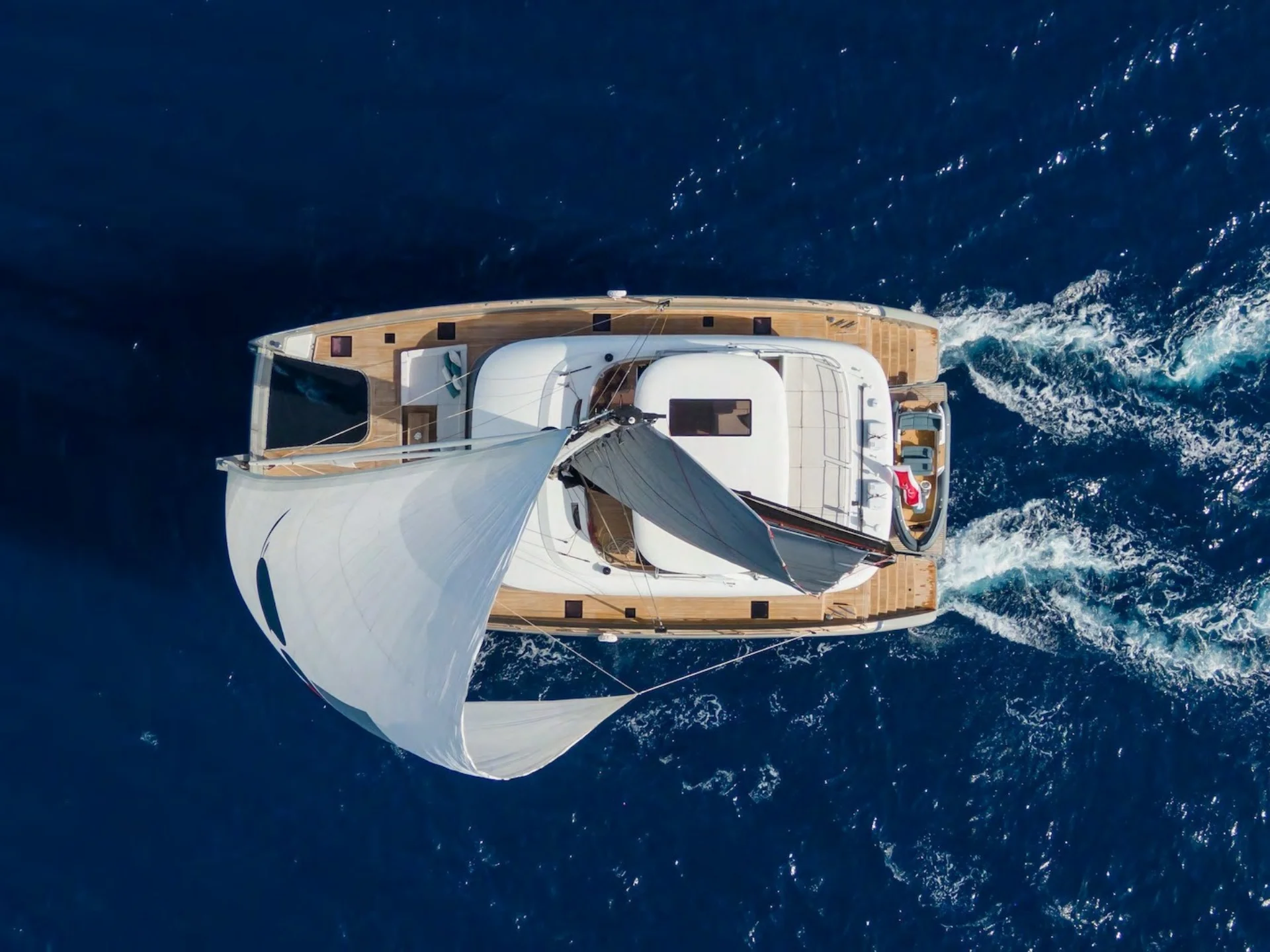 GREYB | Sunreef 80 - Photo 8