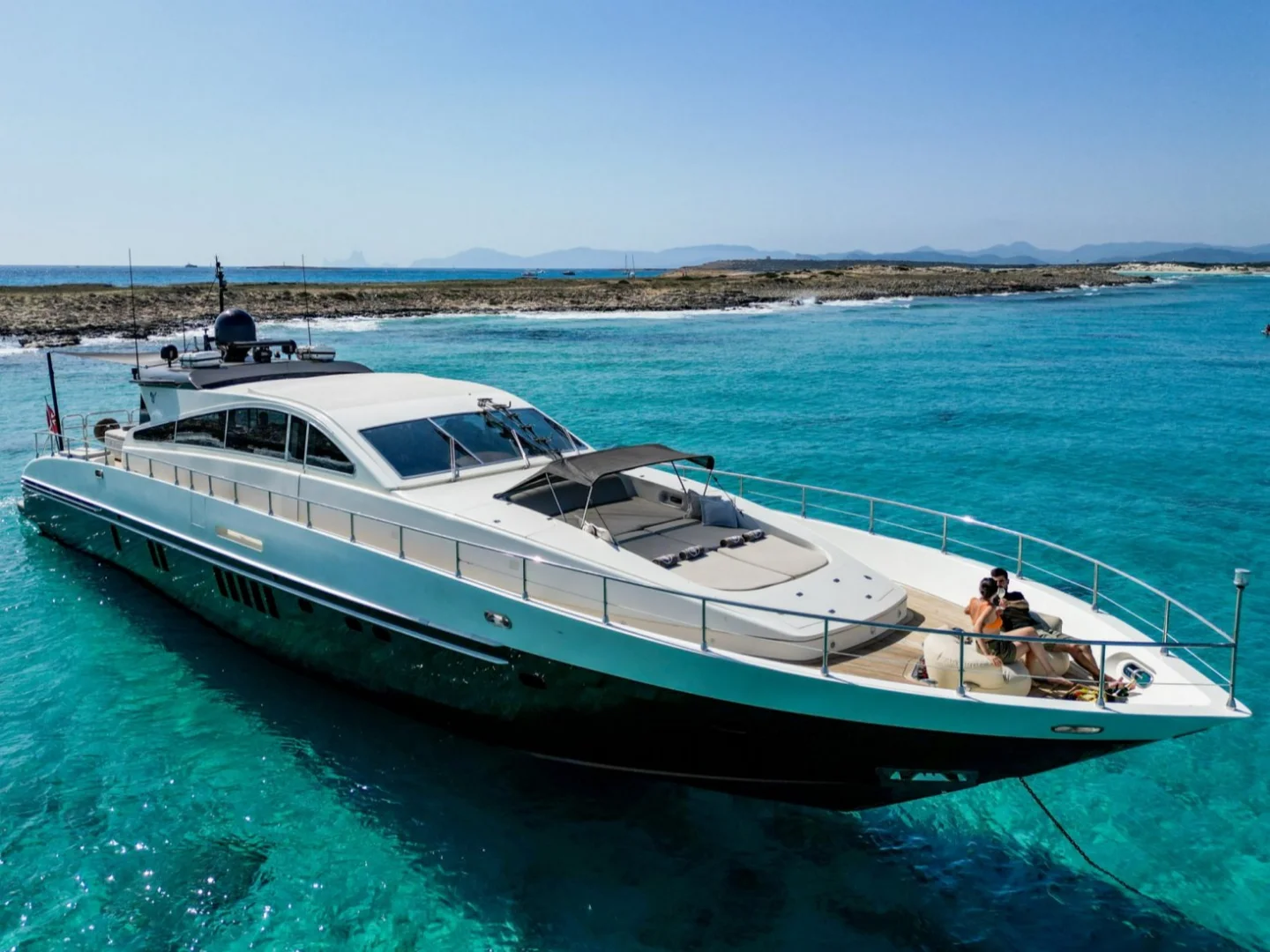 AYA ONE | Leopard 27 - Photo 5