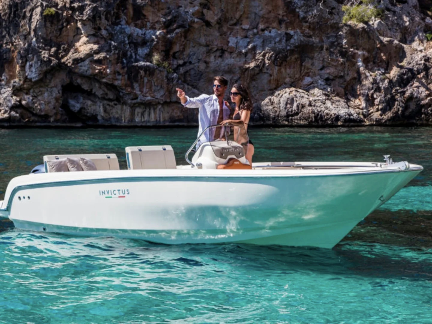 Invictus 190 l Great boat rental In Port Adriano - Photo 1
