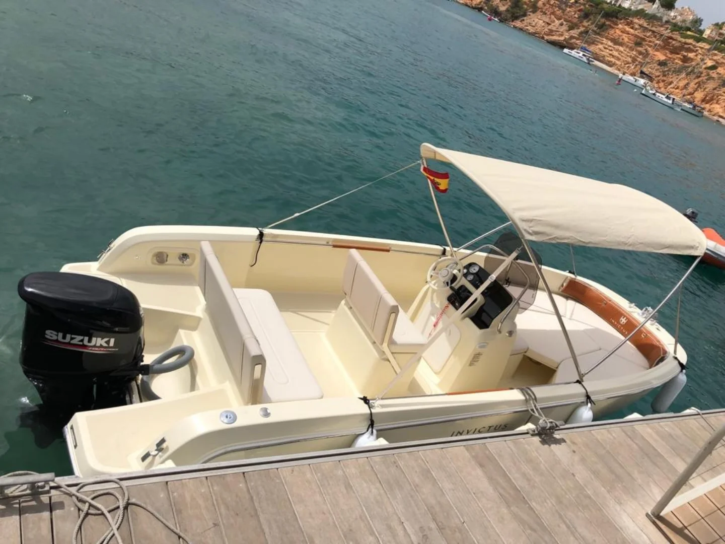 Invictus 190 l Great boat rental In Port Adriano - Photo 9