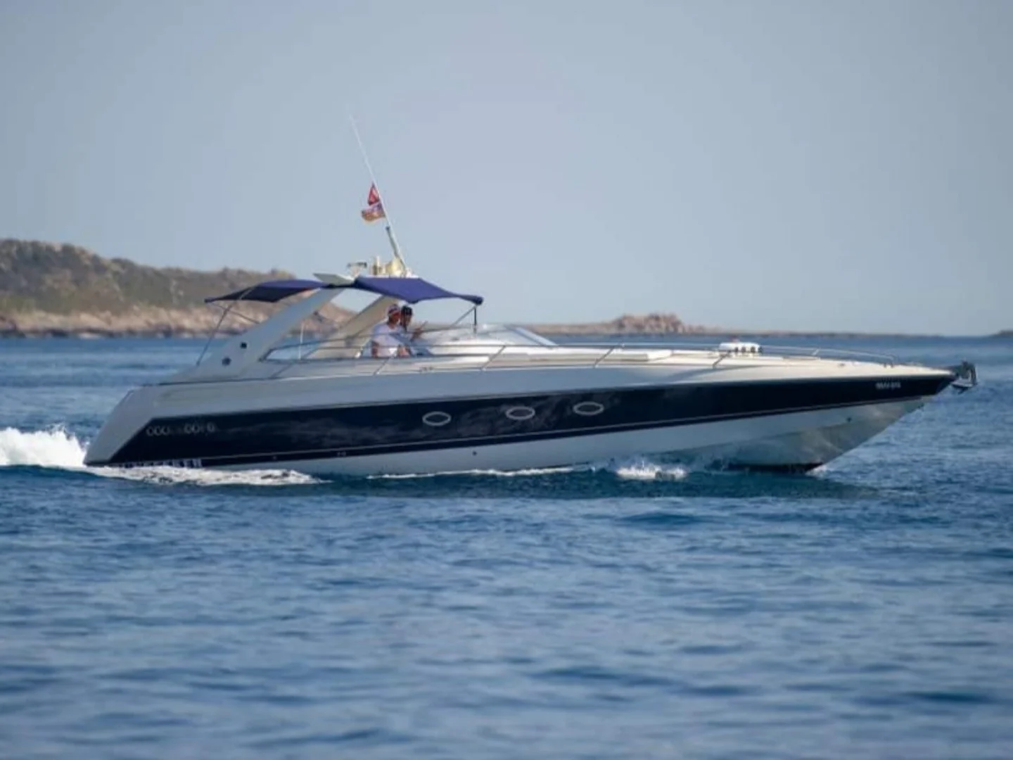 Sunseeker Tomahawk 41 l Amazing boat rental in Mallorca - Photo 4