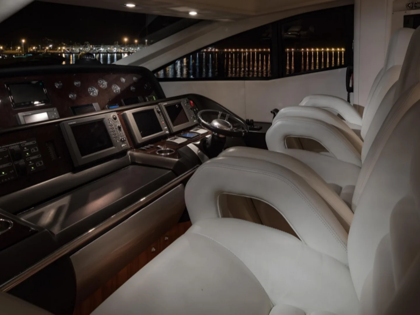 PALUMBA | Sunseeker Predator 84 - Photo 9
