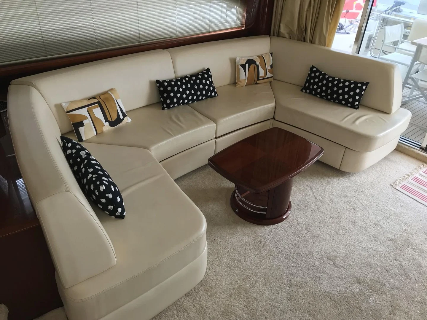 Princess 67 - Photo 2