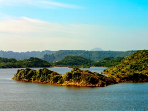 Fornells to Parque Natural de s'Albufera to Mahon